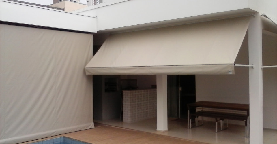 Toldo com braço da Sia Toldos