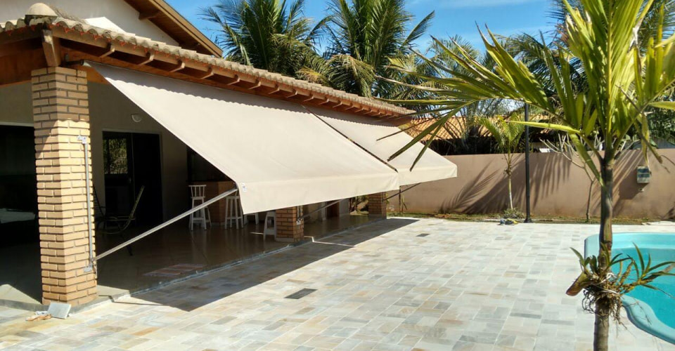 Toldo com braço da Sia Toldos